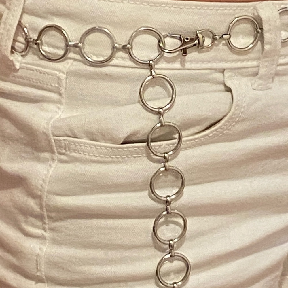 BRANDY MELVILLE silver chain belt
